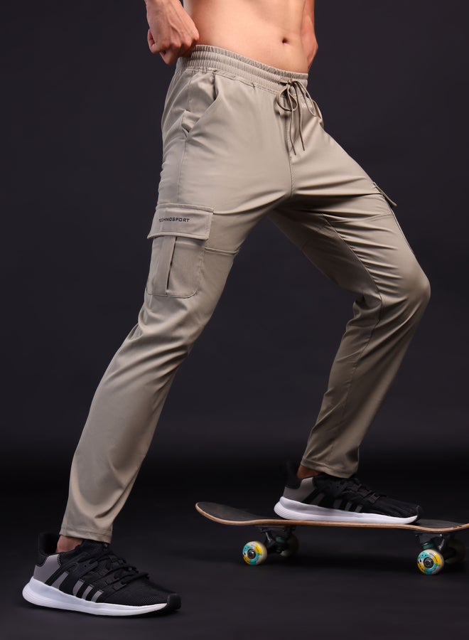 تكنوسبورت بنطلون كارجو رجالي تكنوسبورت بقصة مريحة مطبوع عليه - Image 2