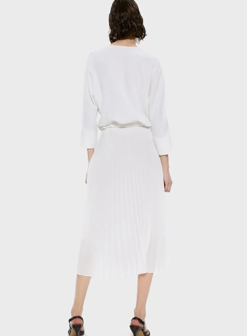 Sfera V-Neck Top