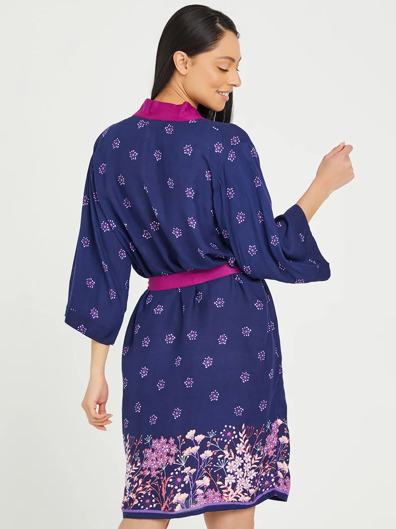 Styli Rayon Border Floral Print Kimono Sleeves Robe