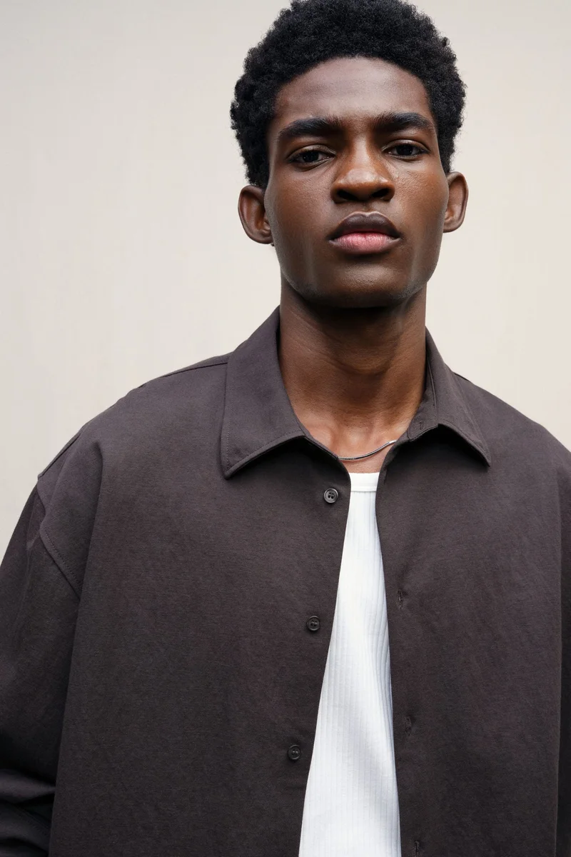 اتش اند ام قميص بقصّة فضفاضة