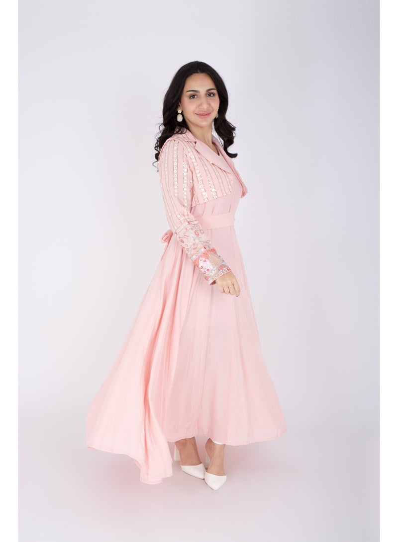 اكسا فستان مطرز بنقوش عصرية من قطعتين - Image 3