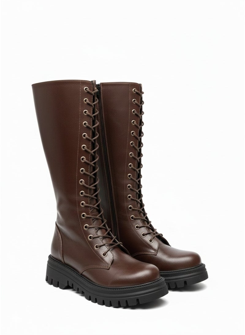 Vbranda Tall boot with a bold and modern look - Image 3