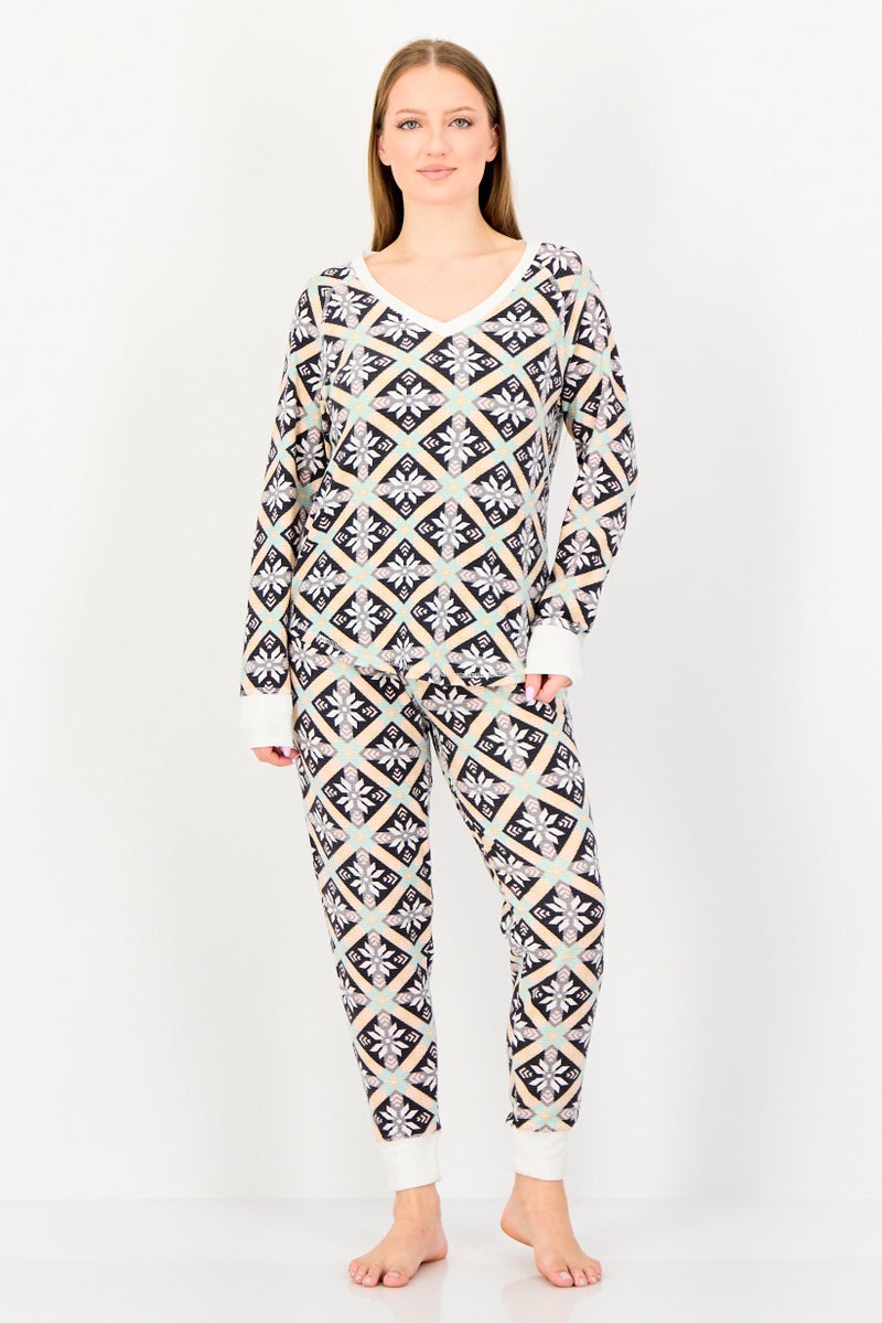 PJ Couture Women 2 Pieces Allover Print Top And Bottom Sleepwear Set, Multicolor - Image 1