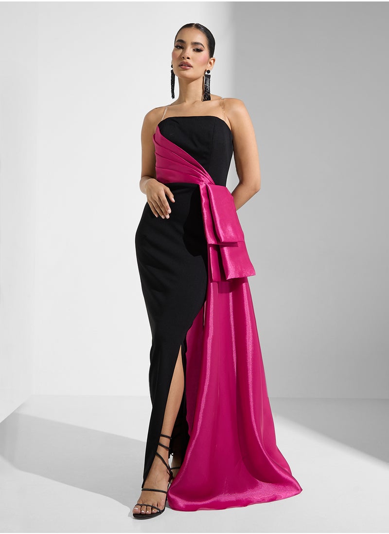 Namshi x Off Shoulder Gown With Contrast Trail  - Image 1