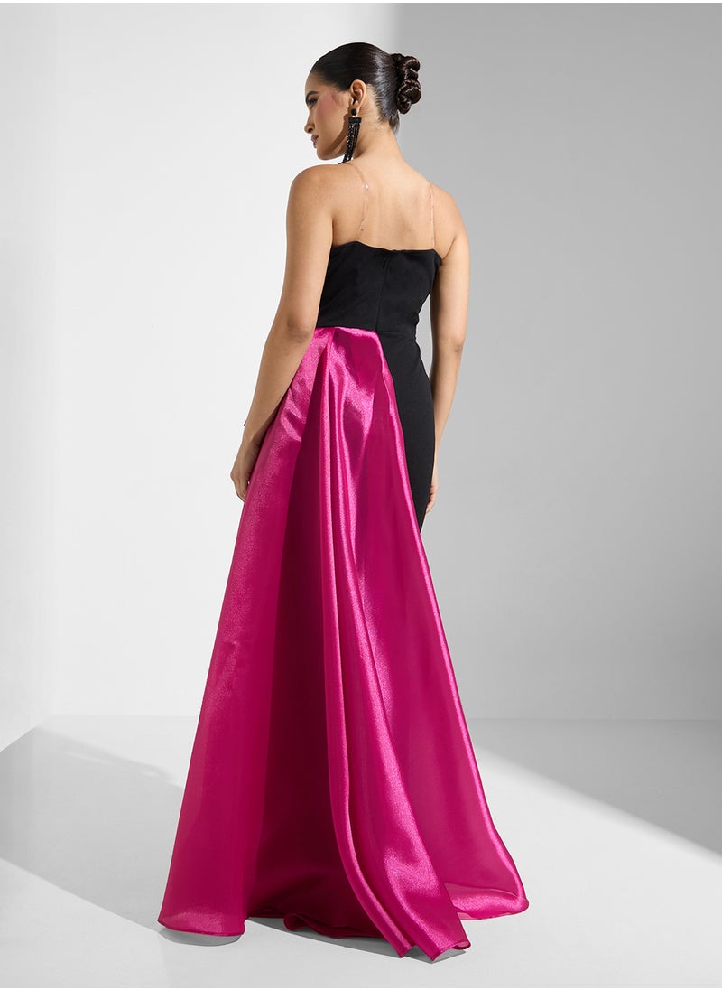 Namshi x Off Shoulder Gown With Contrast Trail  - Image 2