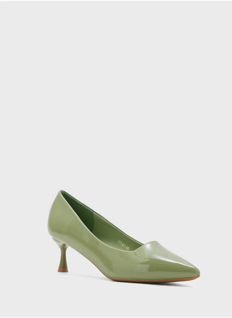 ايلا Essential Classic Patent Pump