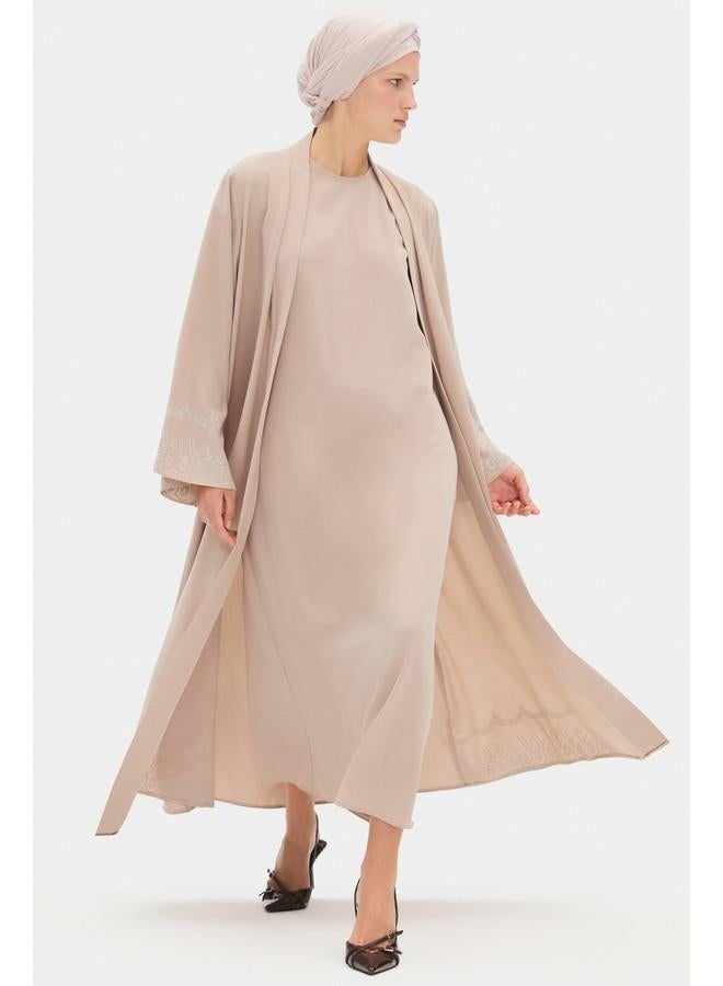 جون عباية نسائية مطرزة بحجر مع حزام خصر بتفاصيل حجرية - Image 2