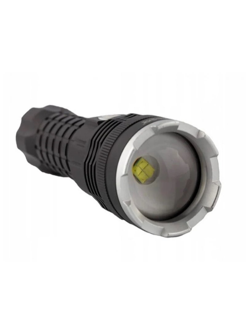 X72 Zoomable  Ultra Bright LED Flashlight  High Lumens Super Bright Tactical Flashlight Battery - Image 3