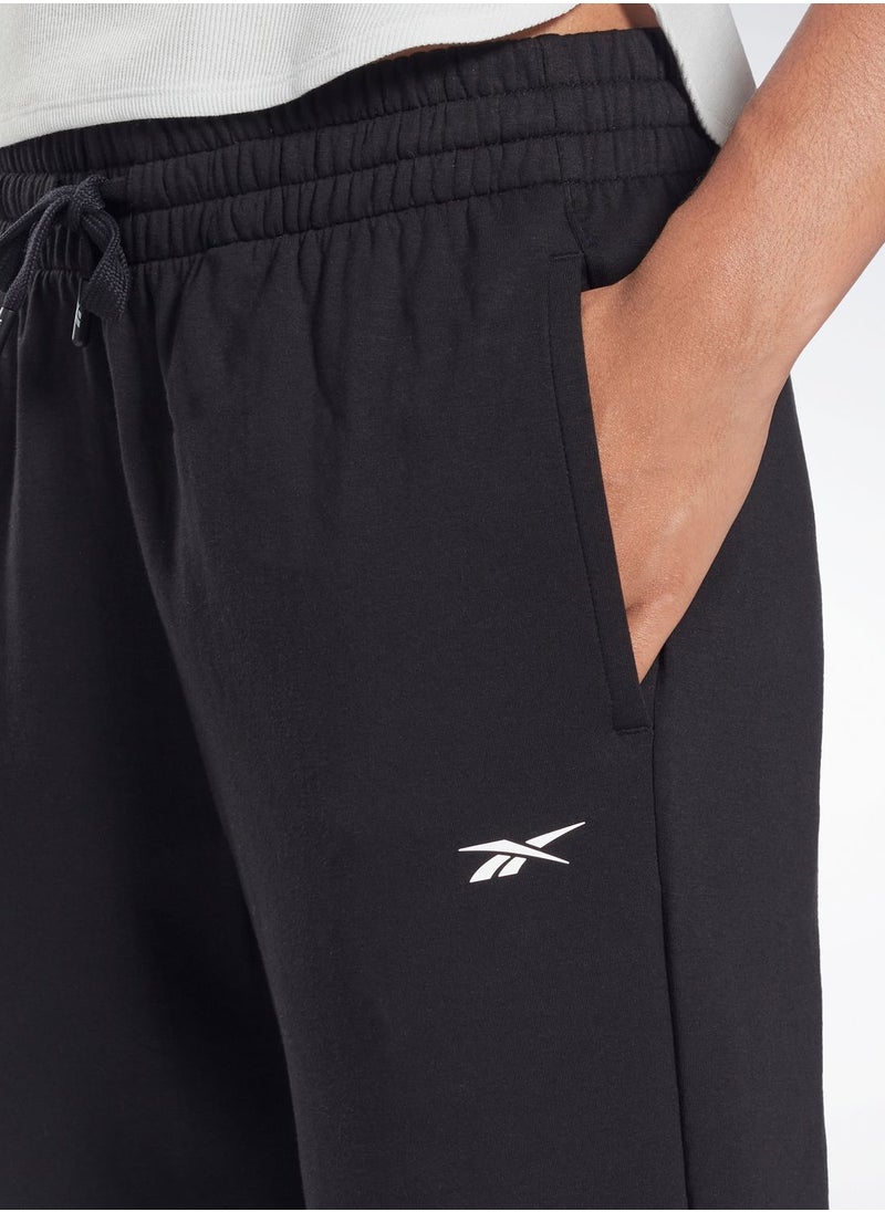 Reebok - Tech Style Dreamblend Sweatpants - Image 1