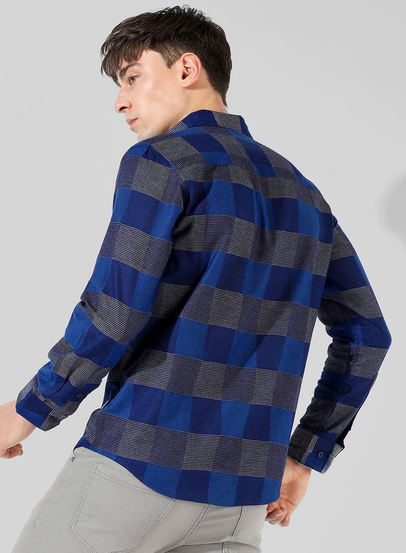 Campus Sutra Campus Sutra Men's Denim Blue Buffalo Checked Shirt For Casual Wear | Spread Collar | Long Sleeve | Button Closure | Cotton Shirt Crafted With Comfort Fit For Everyday Wear  - Image 3