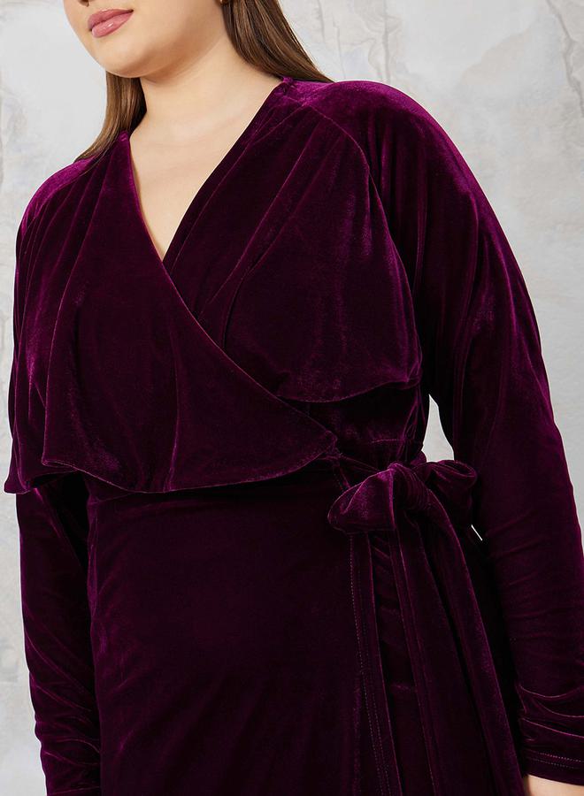 Styli Velvet Wrap Midi Dress - Image 3