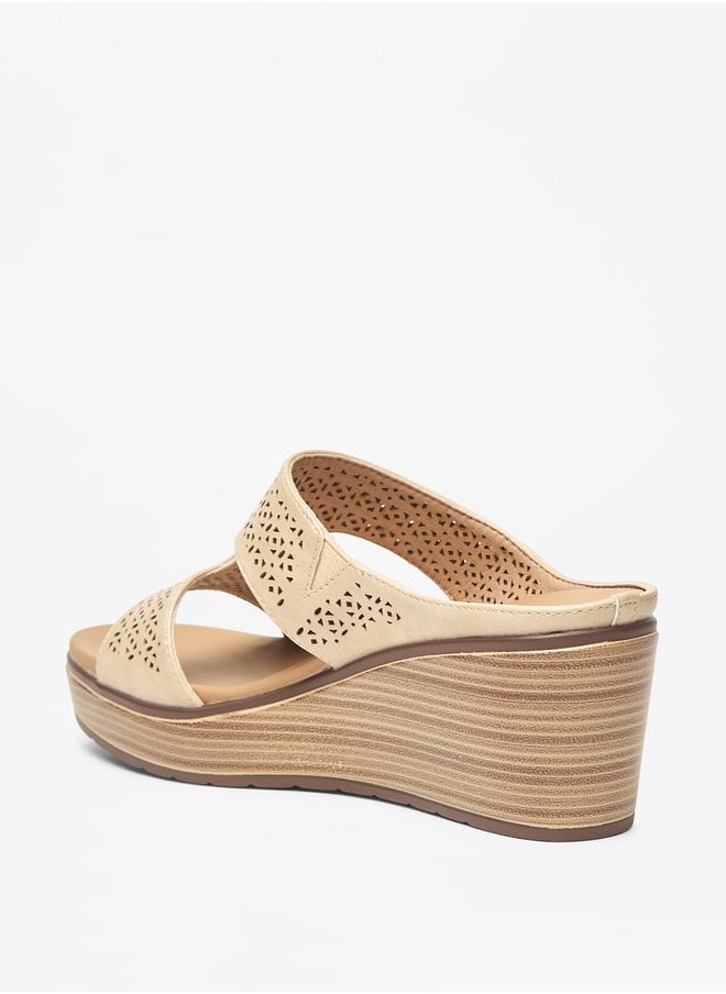 Le Confort Women's Textured Slip-On Sandals with Wedge Heels  - Image 3