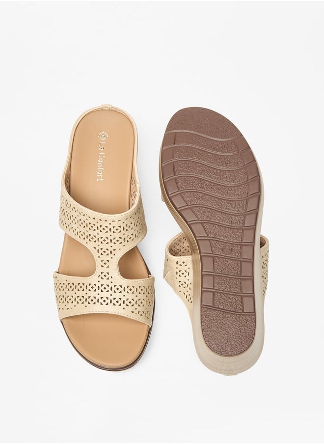 Le Confort Women's Textured Slip-On Sandals with Wedge Heels  - Image 4