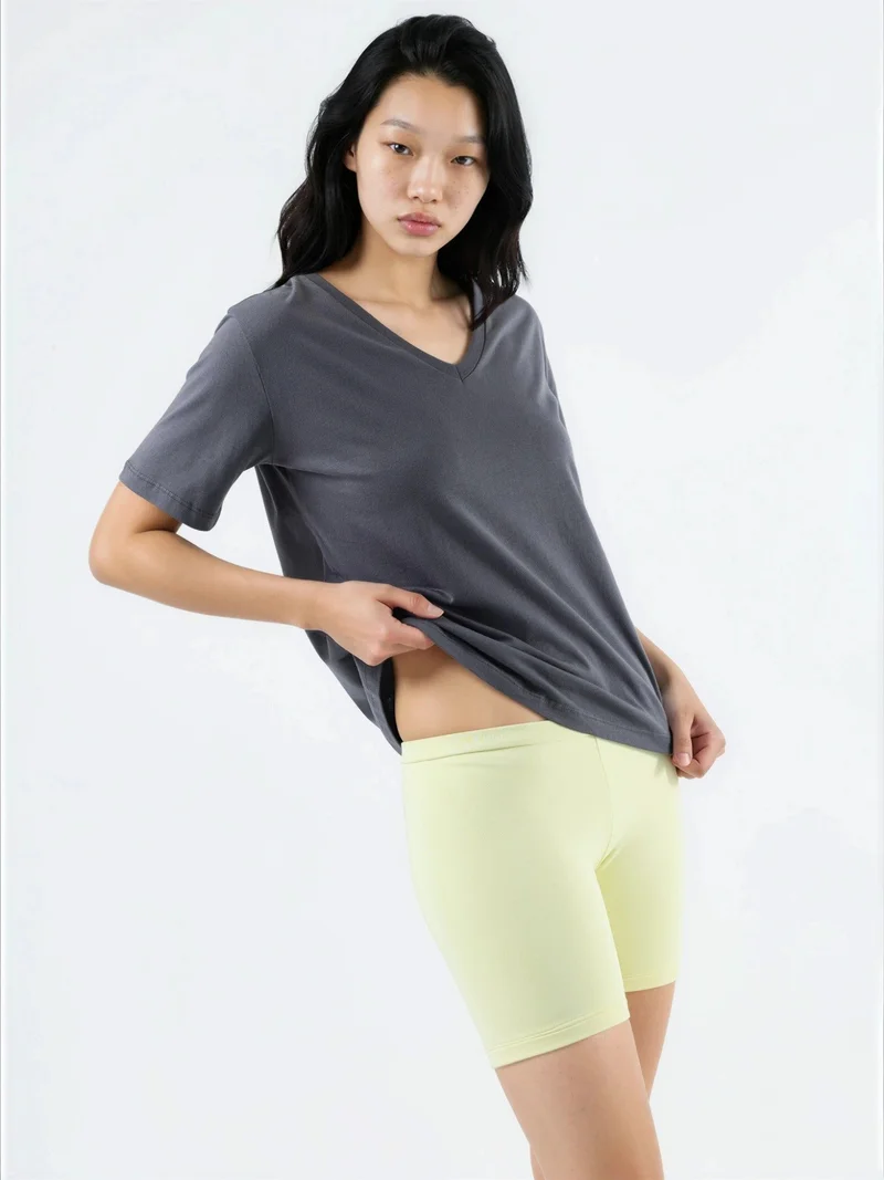 بوسيم BUSEM V-Neck Solid Knit T-Shirt
