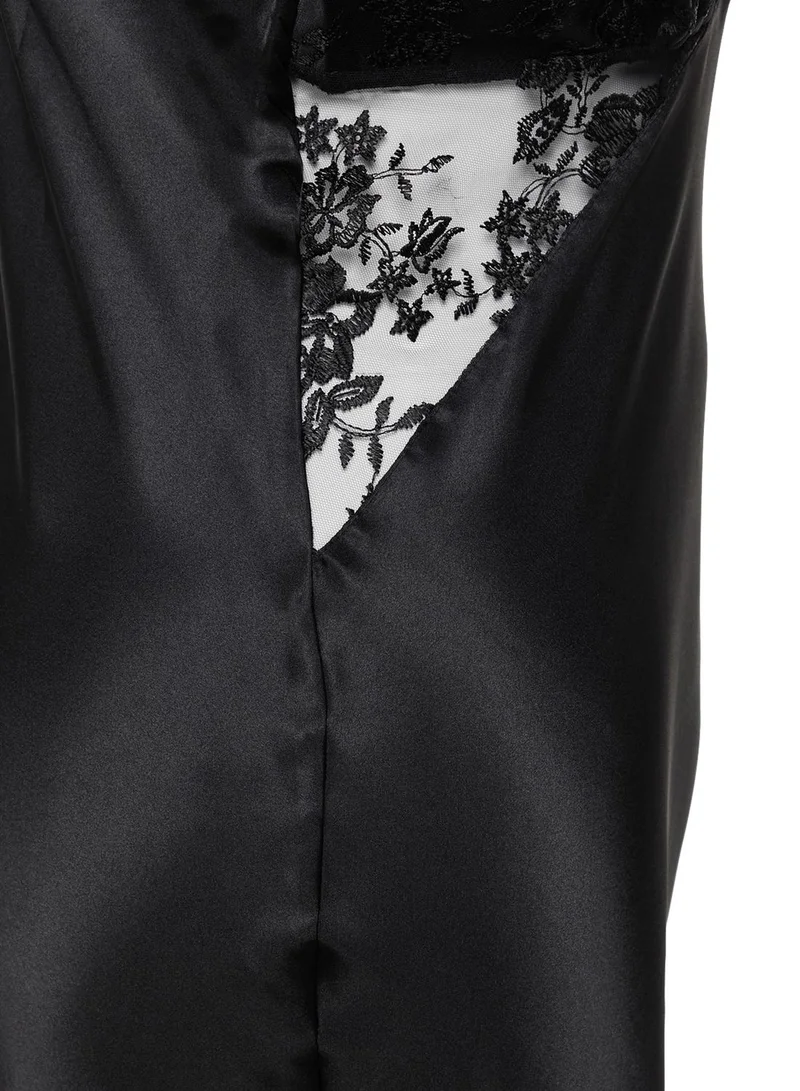 Trendyol Curve Plunge Neck Lace Nightdress