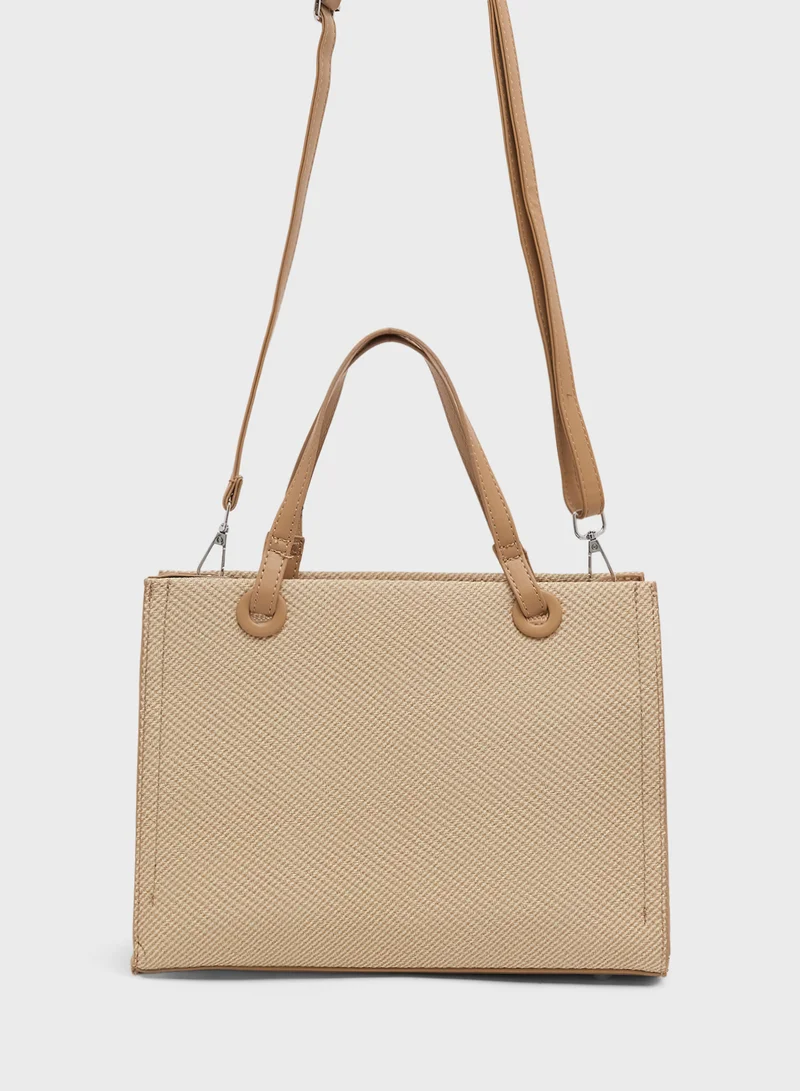 خزانة Textured Shoulder Bag