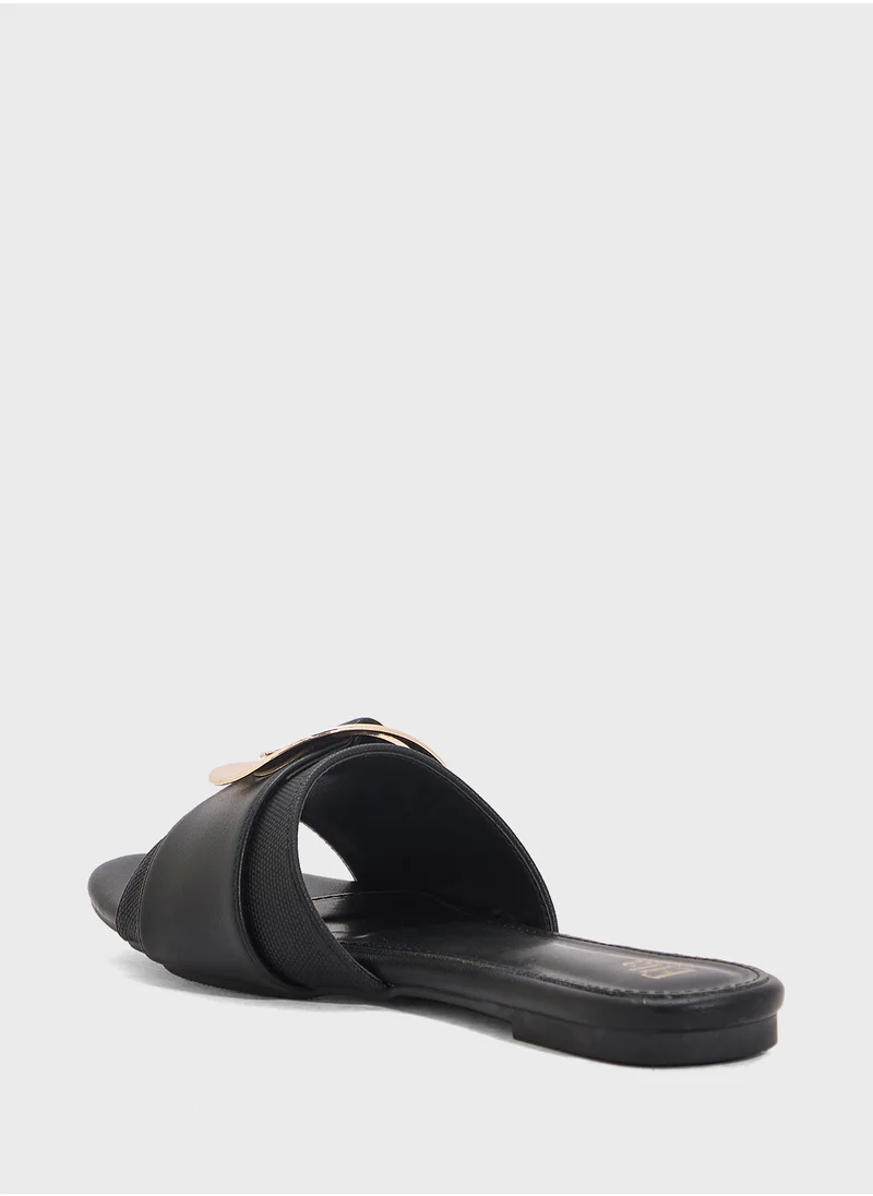 ELLA Flat Sandal With Buckle