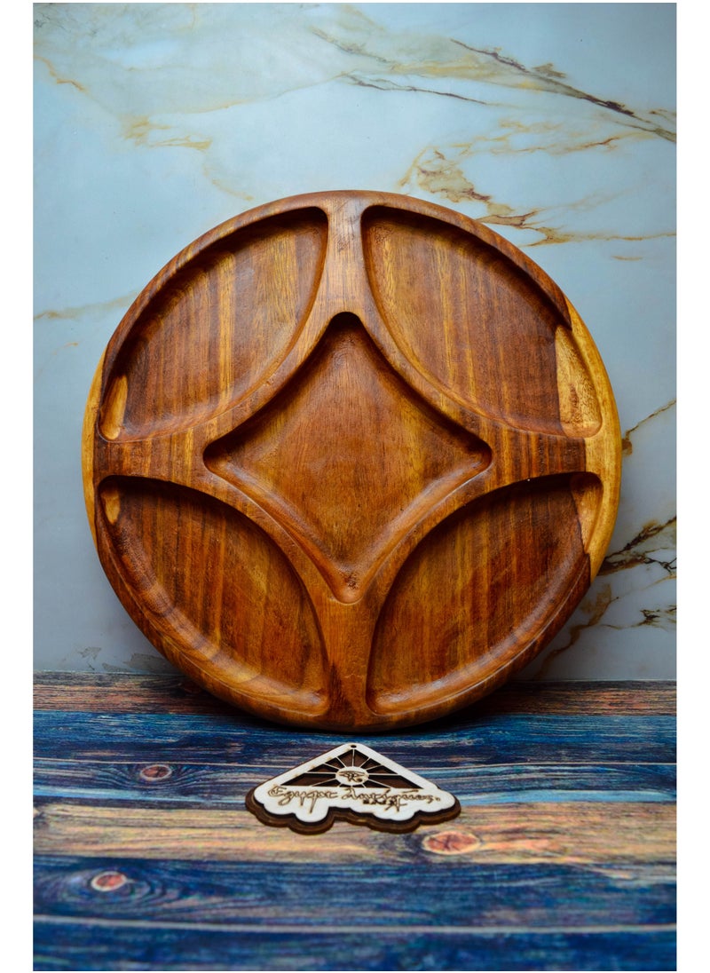 A plate of fun or snacks, five-pointed star shape, handmade from healthy wood, 100% natural colors from the heart of the tree