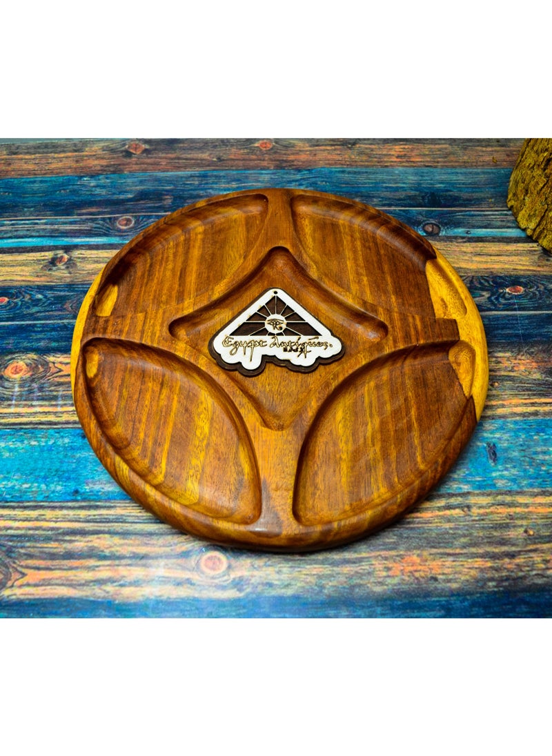 A plate of fun or snacks, five-pointed star shape, handmade from healthy wood, 100% natural colors from the heart of the tree