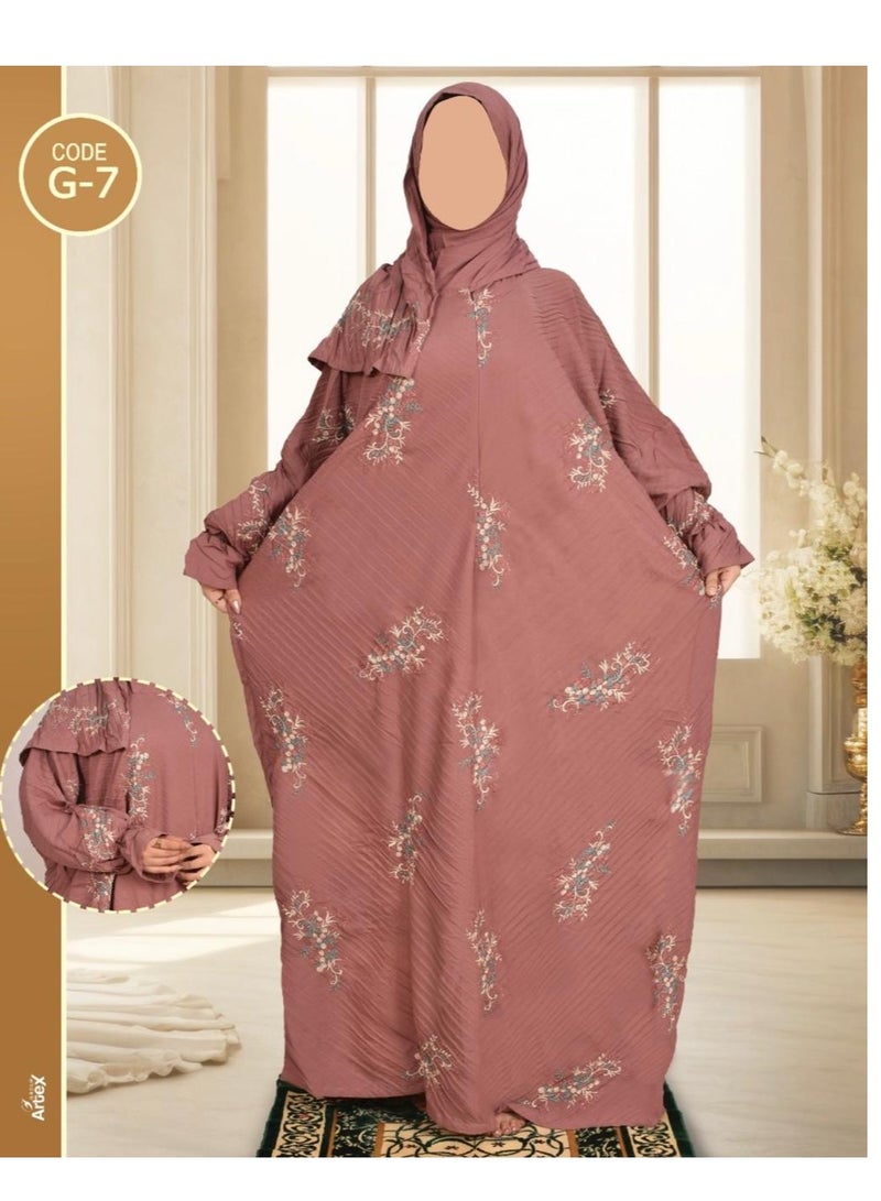 شراشف صلاة ناعم ومريح للغاية مكون من قطعه واحدة يتضمن طرحه ويغطي الجسم بالكامل بمقاس موحد وواسع مناسب  لجميع الاجسام