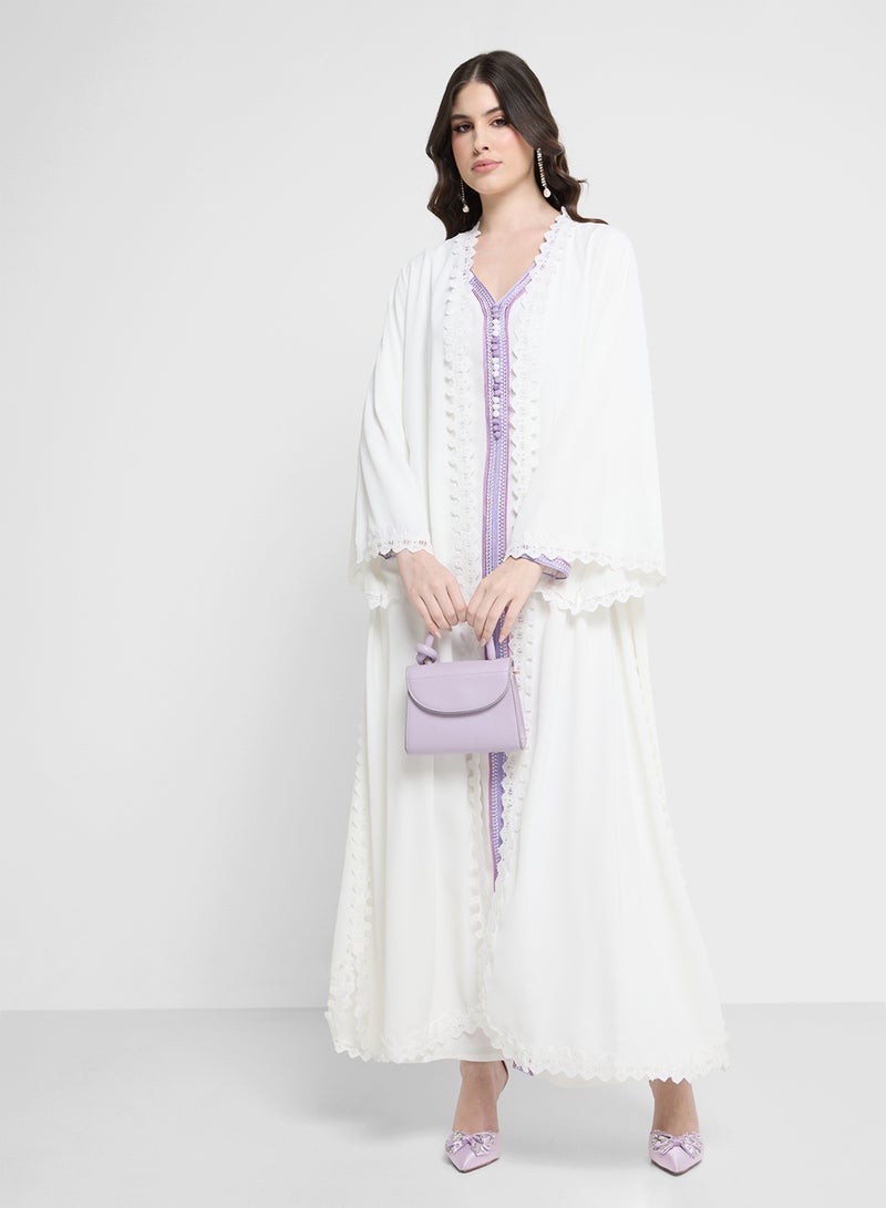 Khizana Open Abaya With Lace Trim Details  - Image 4