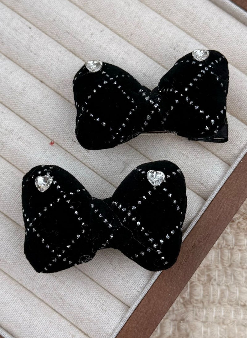 Mark Fairwhale Minimally Designed Side Fringe Clip 