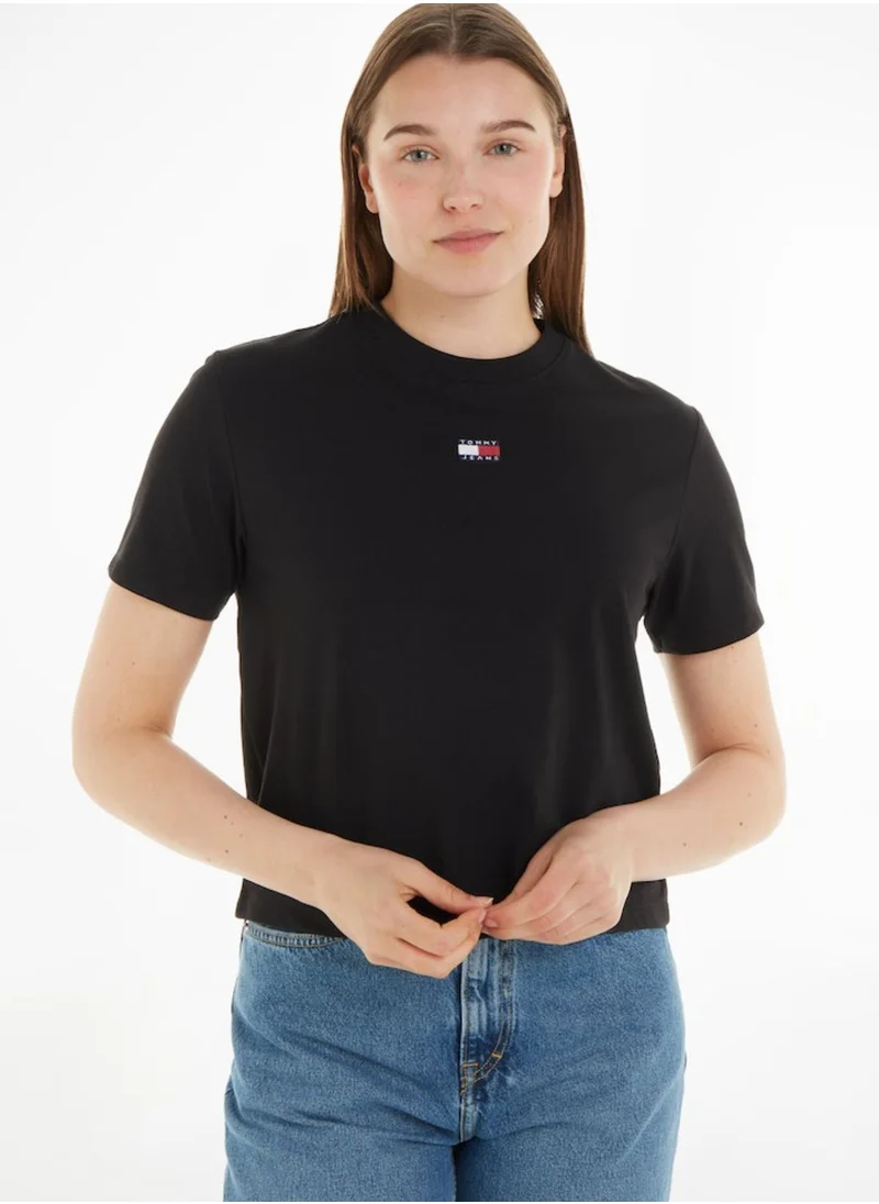 TOMMY JEANS Logo Badge T-Shirt