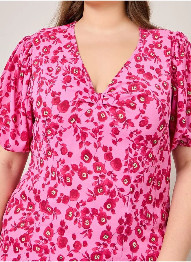Styli Fluted Hem Floral Maxi Dress