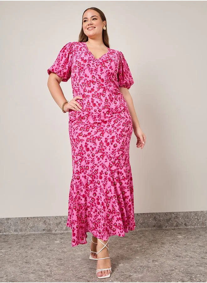 Styli Fluted Hem Floral Maxi Dress