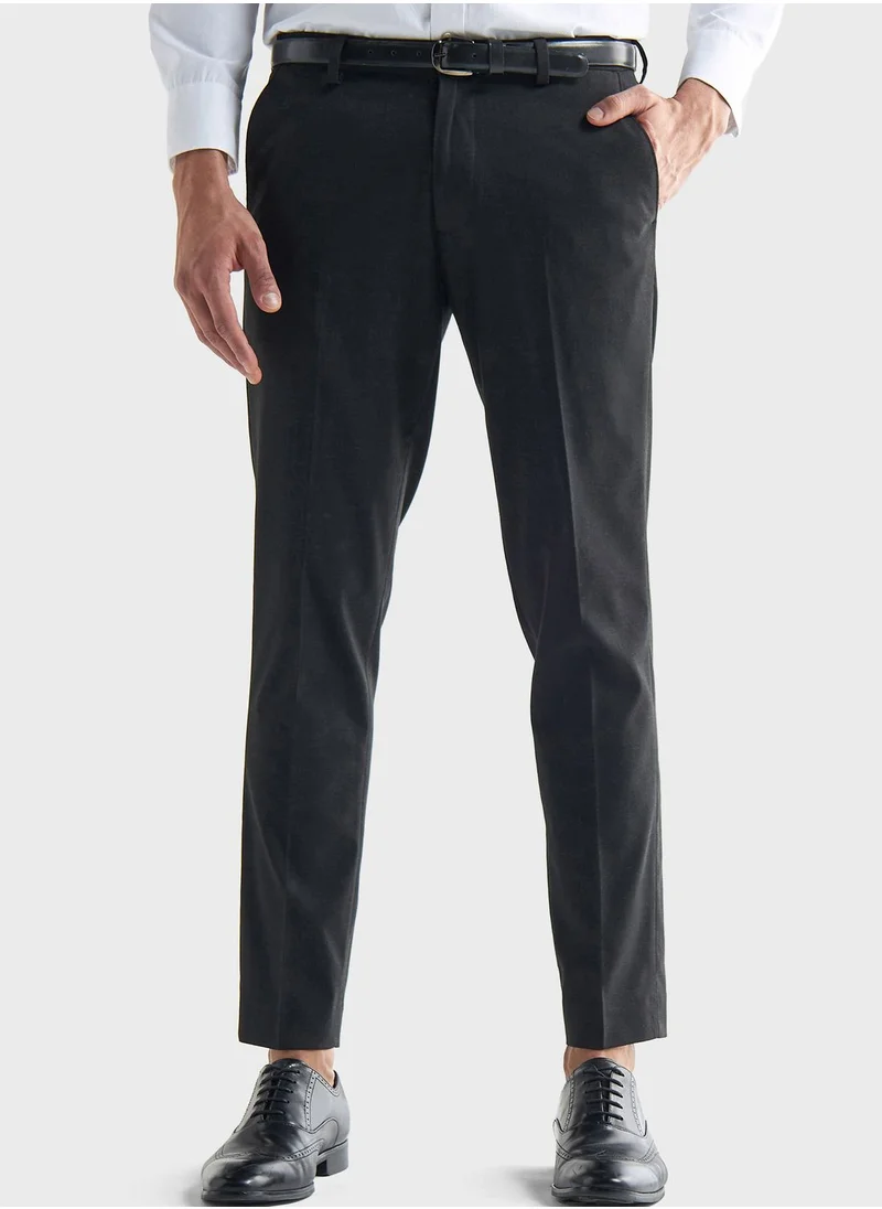 فاف Solid Belted Trousers With Pockets