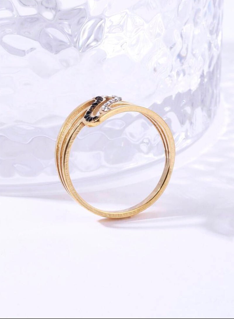 بلو لاين خاتم نسائي أنيق من الاستانلس ستيل مطلي باللون الذهبي مقاس 7 - Image 2