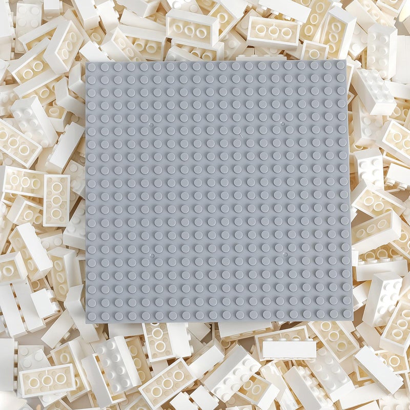HUIZDQ 500 Piece Classic Building Bricks and 1 Gray Baseplate 2x4 Bricks Bulk Creative Building Toys Blocks Bulk for Kids Ages 6 WhiteSmall Bricks 125x062x047 in - Image 3