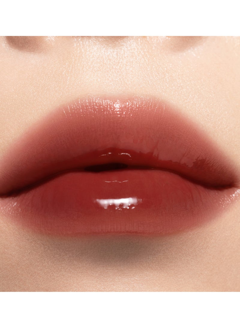 INTO YOU CC07 Soft Domain Red Lip Gloss - Hydrating & Luminous Lip Color for Everyday Elegance - Image 3