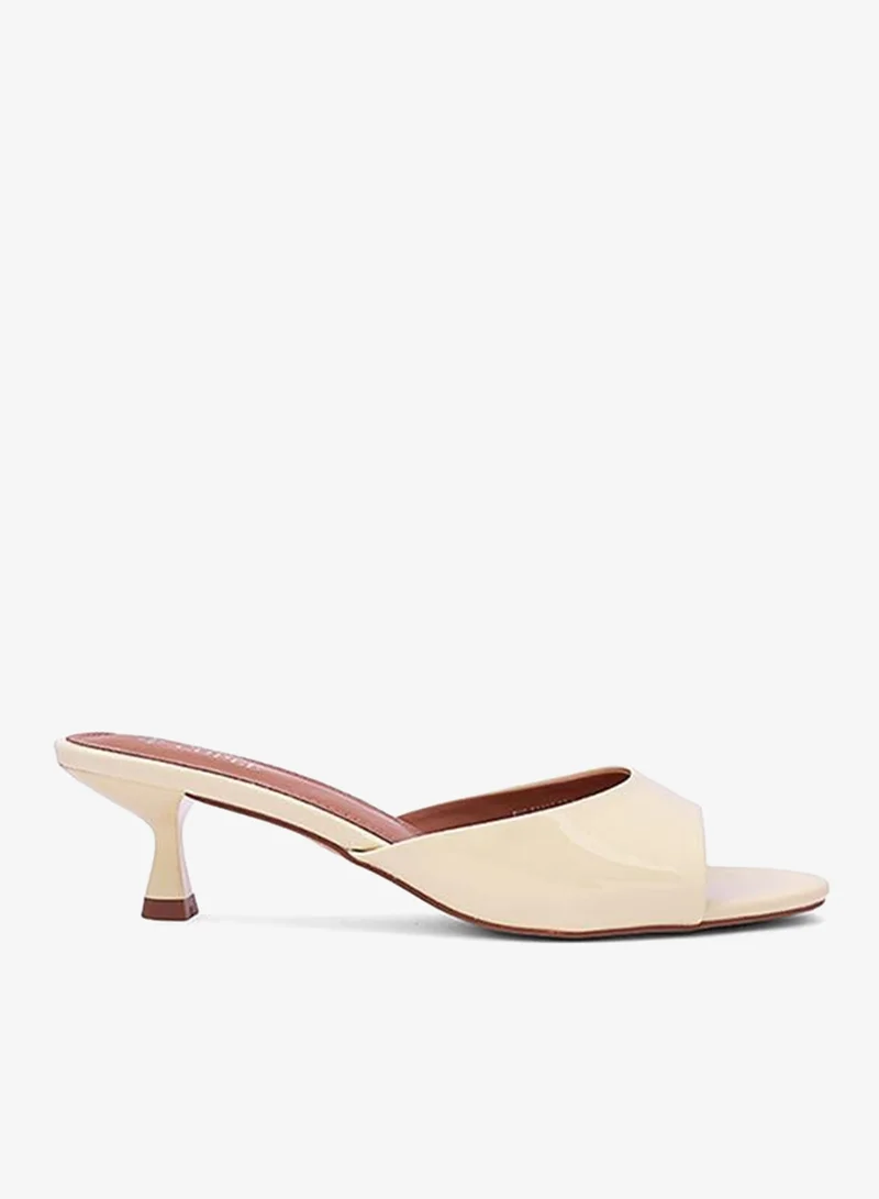 كابلي شباشب أنيقة بكعب لإطلالة جذابة