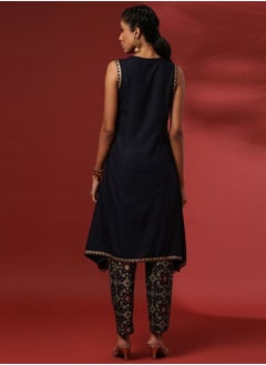 Abhishti curved hem printed 2pc kurta set-navy  - Image 5