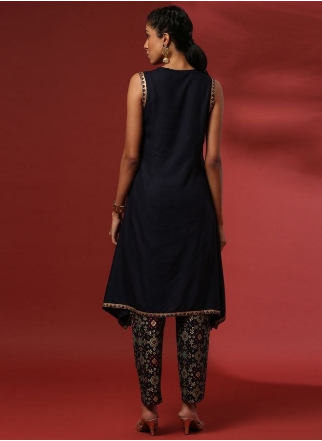 Abhishti curved hem printed 2pc kurta set-navy  - Image 5
