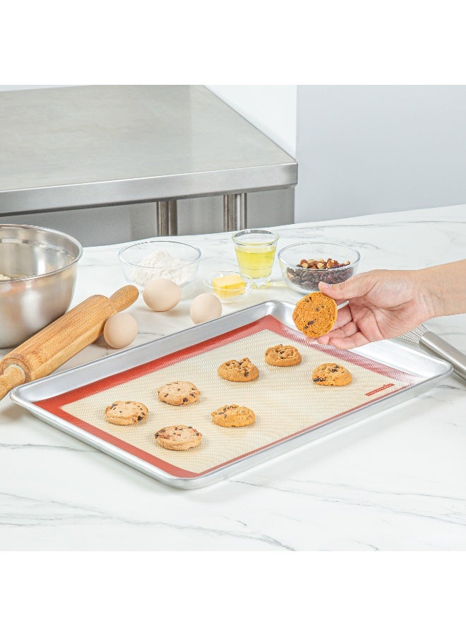 Restaurantware Half Size Silicone Baking Mat, 1 Heat-Resistant Cooking Mat - Reusable, Ultra-Durable, Tan And Red Silicone Nonstick Mat, For Pans And Rolling, 15.75 x 11.8 Inch - Image 5
