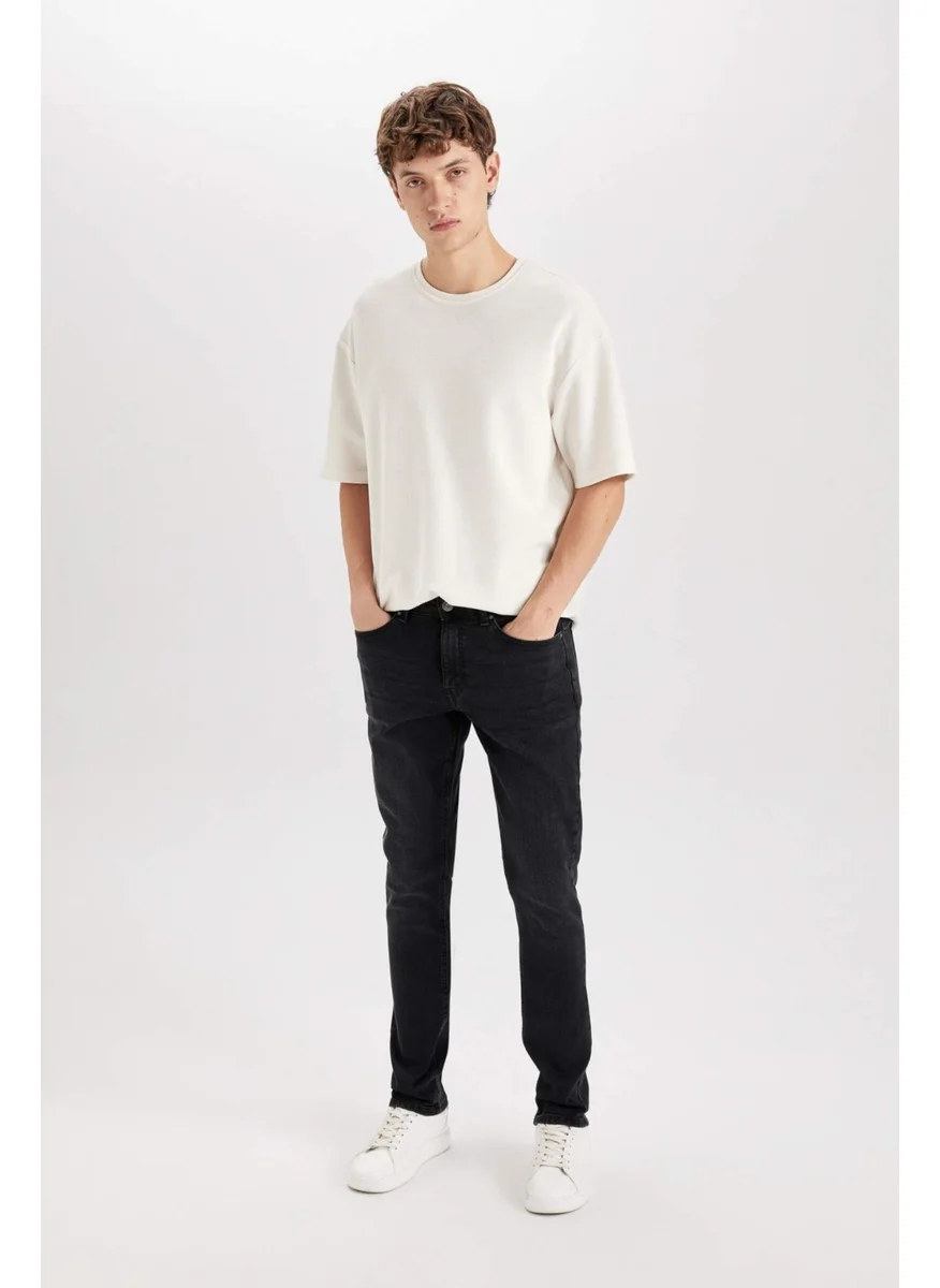 ديفاكتو Pedro Slim Fit Narrow Cut Normal Waist Skinny Leg Jeans R8788AZ24SP