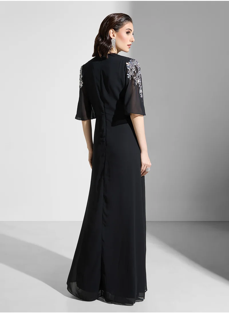 هوب اند ايفي Embellished Plunge Neck Dress