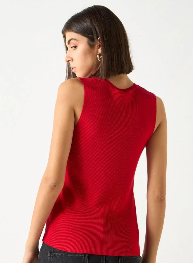 تواكستريمز تيشيرت مزيّن بدون أكمام بياقة ضيقة من تو إكستريمز