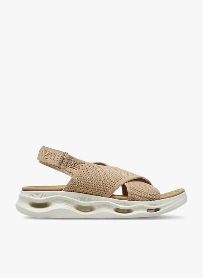 لو كونفورت Women Platform Heel Cross Strap Sandals