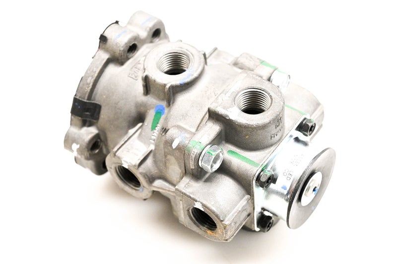 Bendix E-6 Brake Valve 286171N - New - Image 2