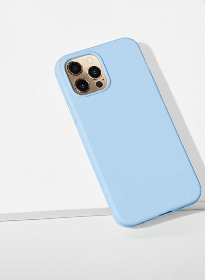 أكسسور  جراب سيليكون أزرق فاتح لهاتف iPhone 13 Pro (6.1 بوصة) - غطاء واقٍ ناعم الملمس مقاوم للصدمات، جراب هاتف متين مضاد للخدش لهاتف Apple iPhone - Image 3