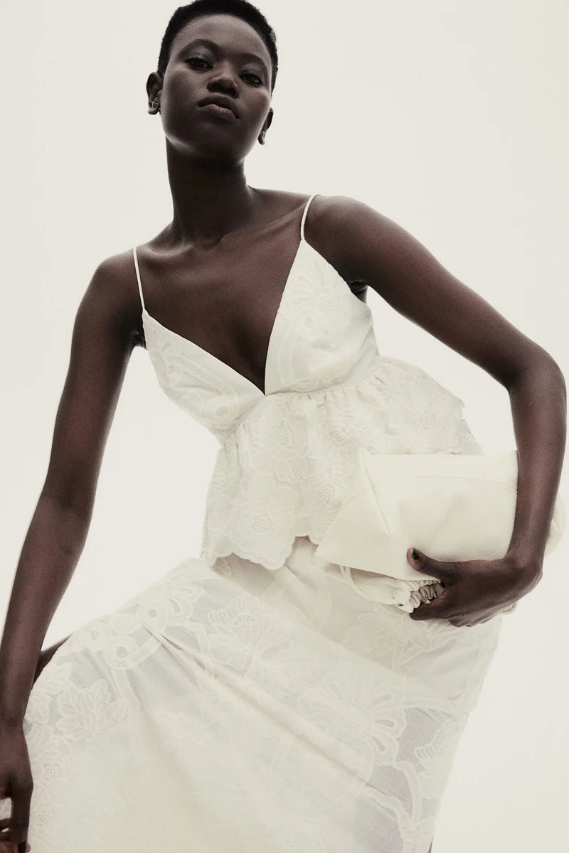 H&M Embroidered pencil skirt