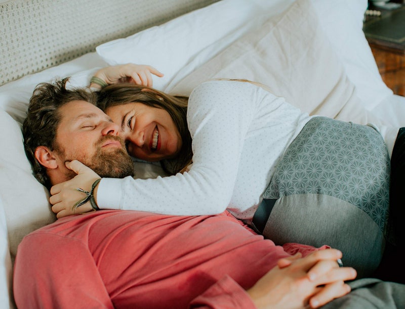 Babymoov Dream Belt Sleep Aid, Maternity Sleep Support & Wedge for Ultimate Comfort during Pregnancy, Small / Medium, Grey - Image 5