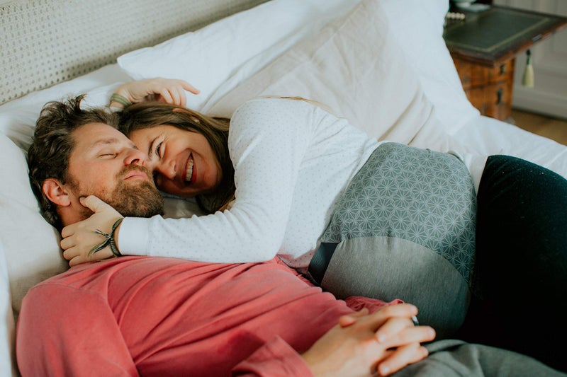 Babymoov Dream Belt Sleep Aid, Maternity Sleep Support & Wedge for Ultimate Comfort during Pregnancy, Small / Medium, Grey - Image 3