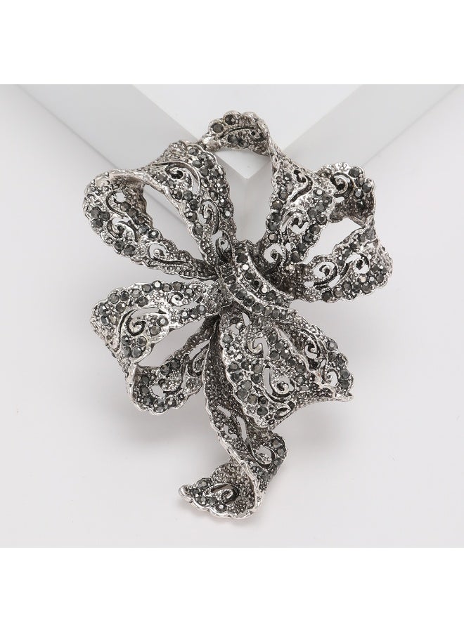 Mark Fairwhale Personalized High-end Fashion Brooch