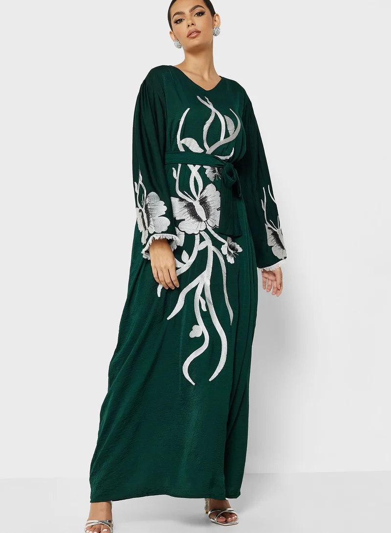 hayas closet Embroidered Belted Jalabiya