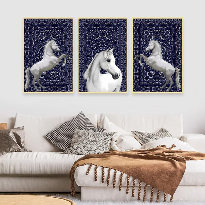 ماركتنا ثلاث لوحات قماشية بتصميم حصان مع برواز مجوف مقاس (90×40) ثلاث قطع - Image 1