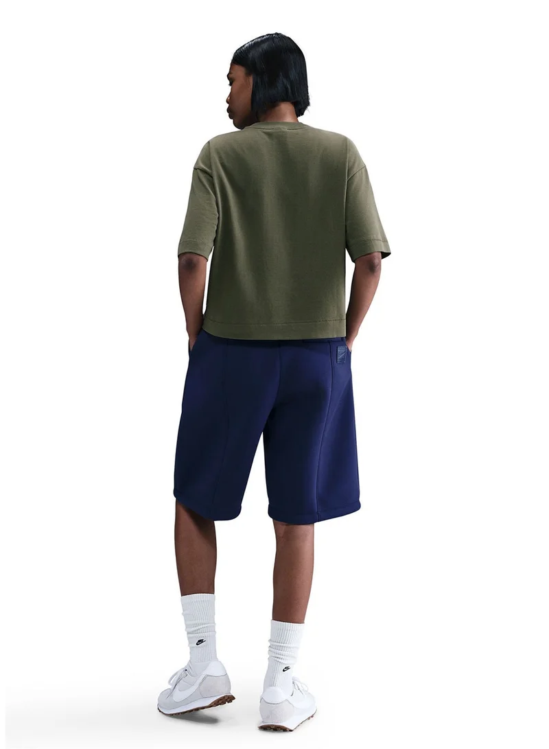 نايكي تي شيرت بوكسي فاخر من إن إس دبليو